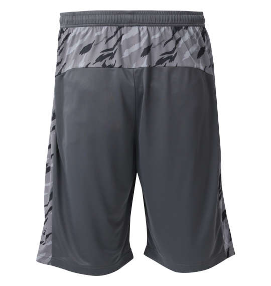 adidas カモフラ柄ハーフパンツ グレーカモ×グレーシックス