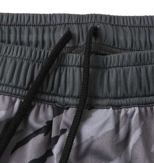 adidas カモフラ柄ハーフパンツ グレーカモ×グレーシックス