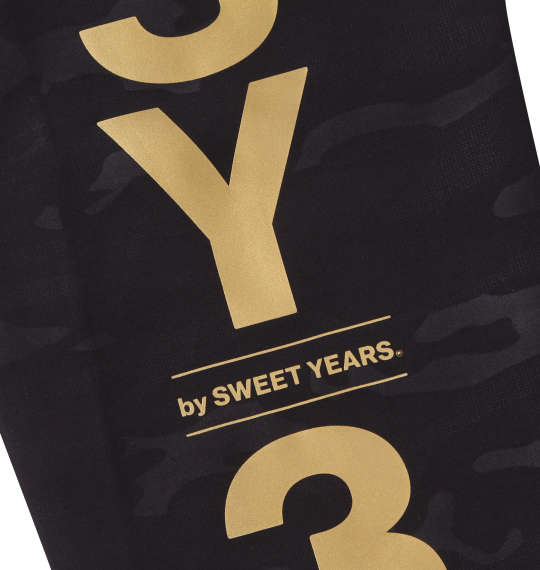 SY32 by SWEET YEARS ダブルニットエンボスカモシールドロゴパンツ ブラック×ゴールド