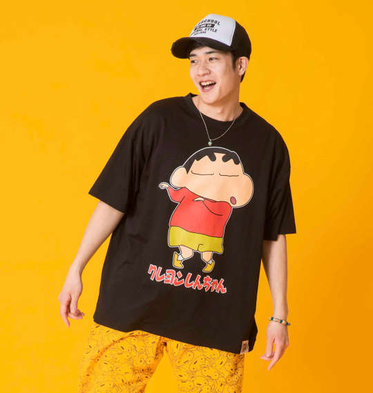 クレヨンしんちゃん プリント半袖Tシャツ ブラック