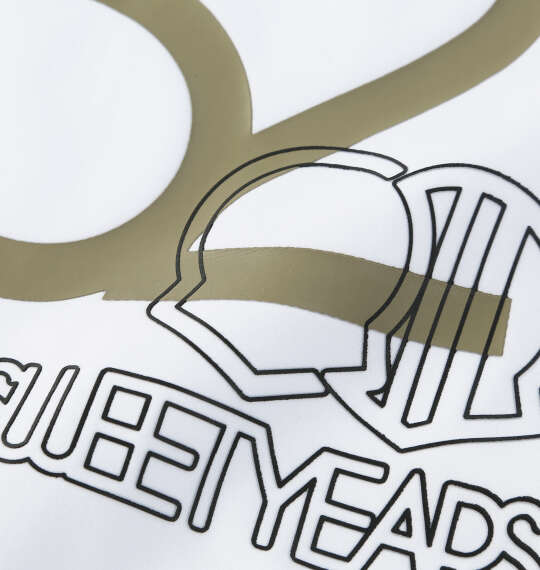 SY32 by SWEET YEARS ビッグロゴ半袖モックネックシャツ ホワイト