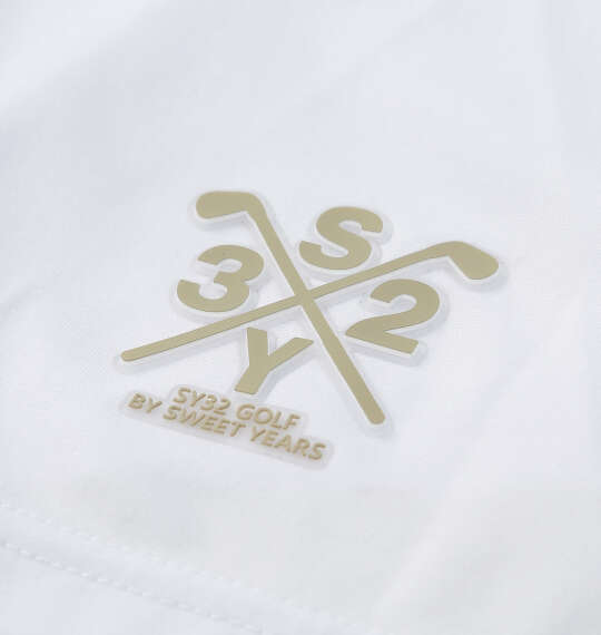 SY32 by SWEET YEARS ビッグロゴ半袖モックネックシャツ ホワイト